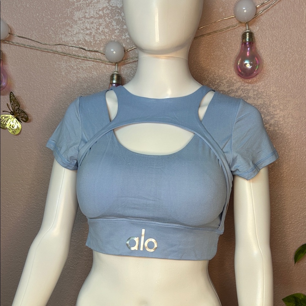 ALO Yoga Women's Light Blue Cutout Crop Top